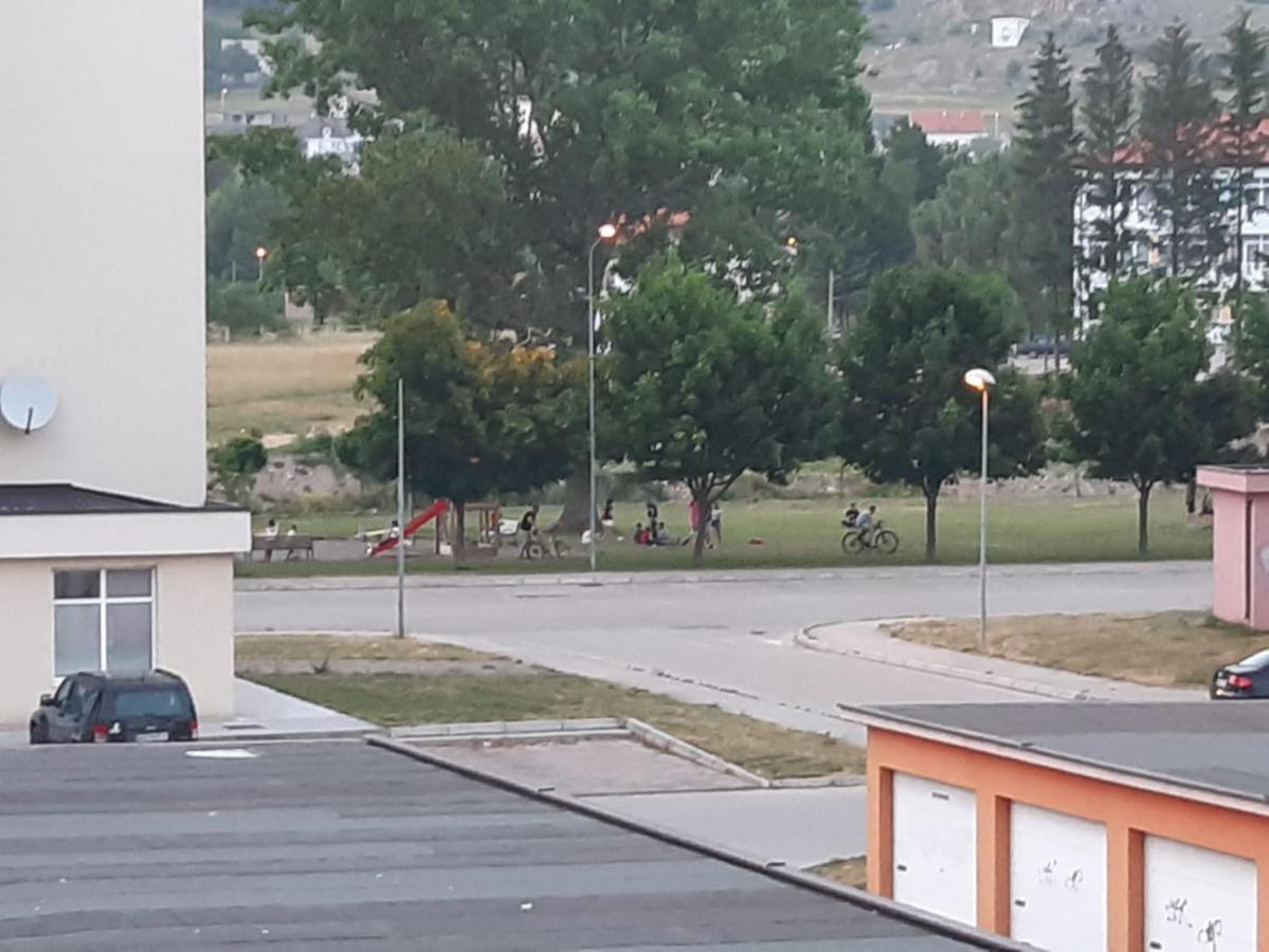 Apartment Pero Ливно Екстериор снимка